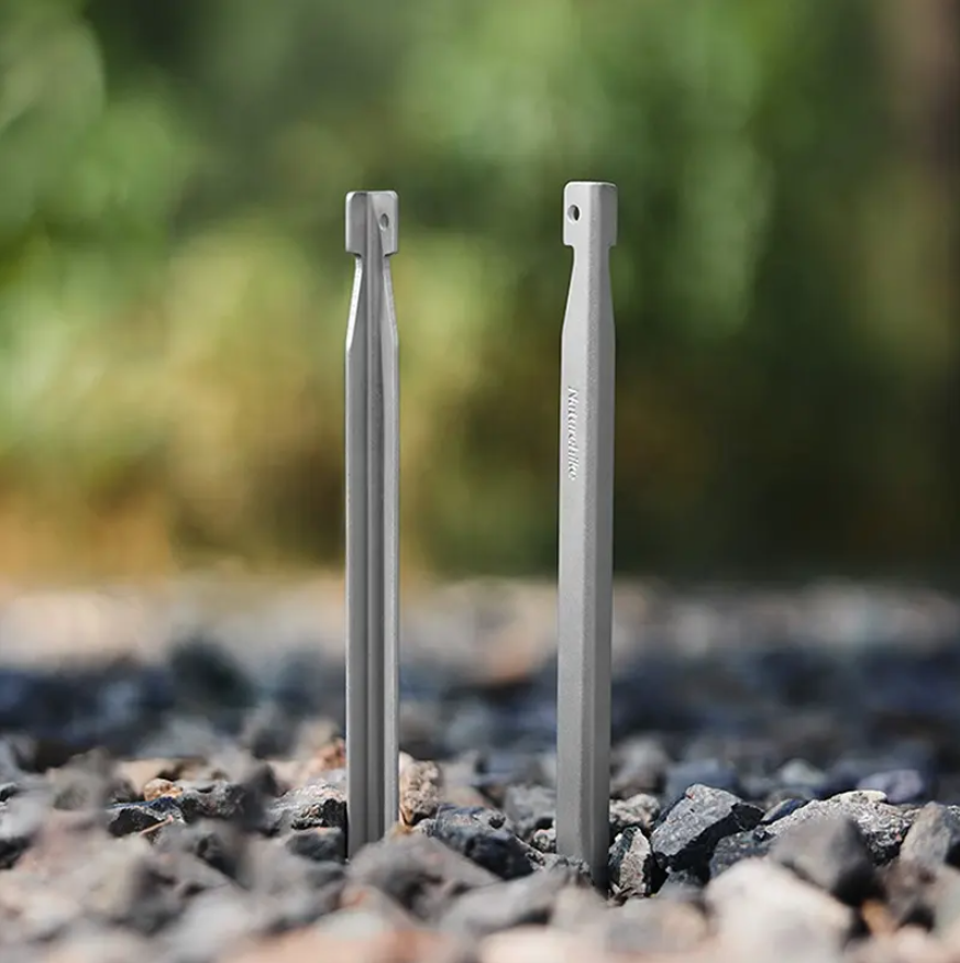 Колышки Naturehike алюминиевые (8 шт.) 20 см, серебристые, V-образные