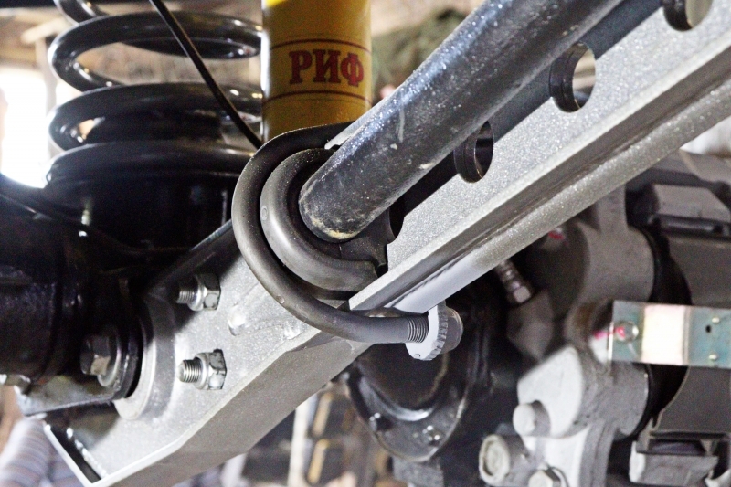 Комплект крепления стабилизатора УАЗ Хантер к усиленным тягам (Люкс)