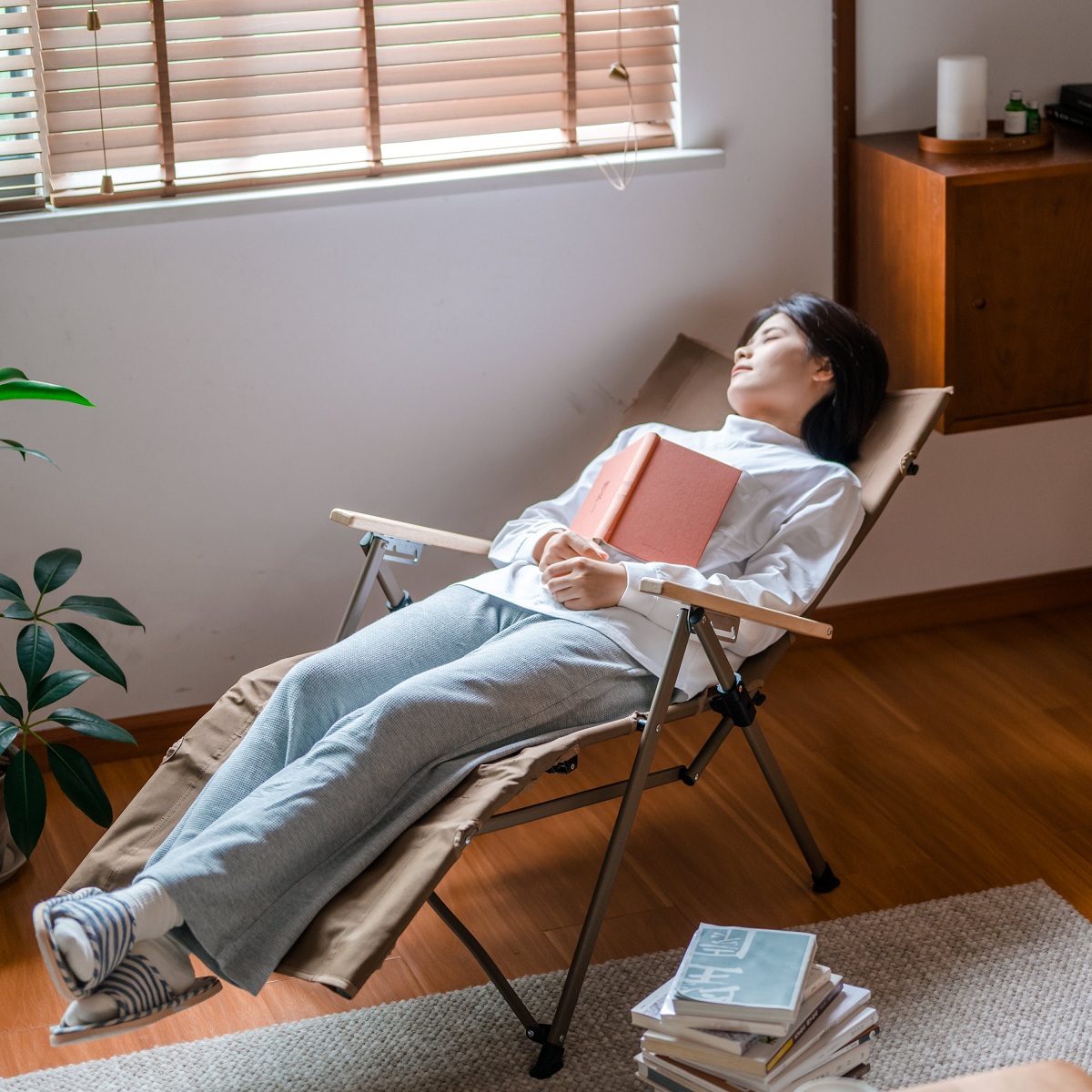 Кресло туристическое Naturehike Nightfall T08 складное, до 110 кг, коричневое