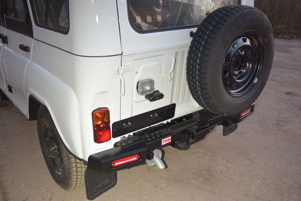 Бампер РИФ силовой задний УАЗ Хантер с фонарями, калиткой, без фаркопа, стандарт