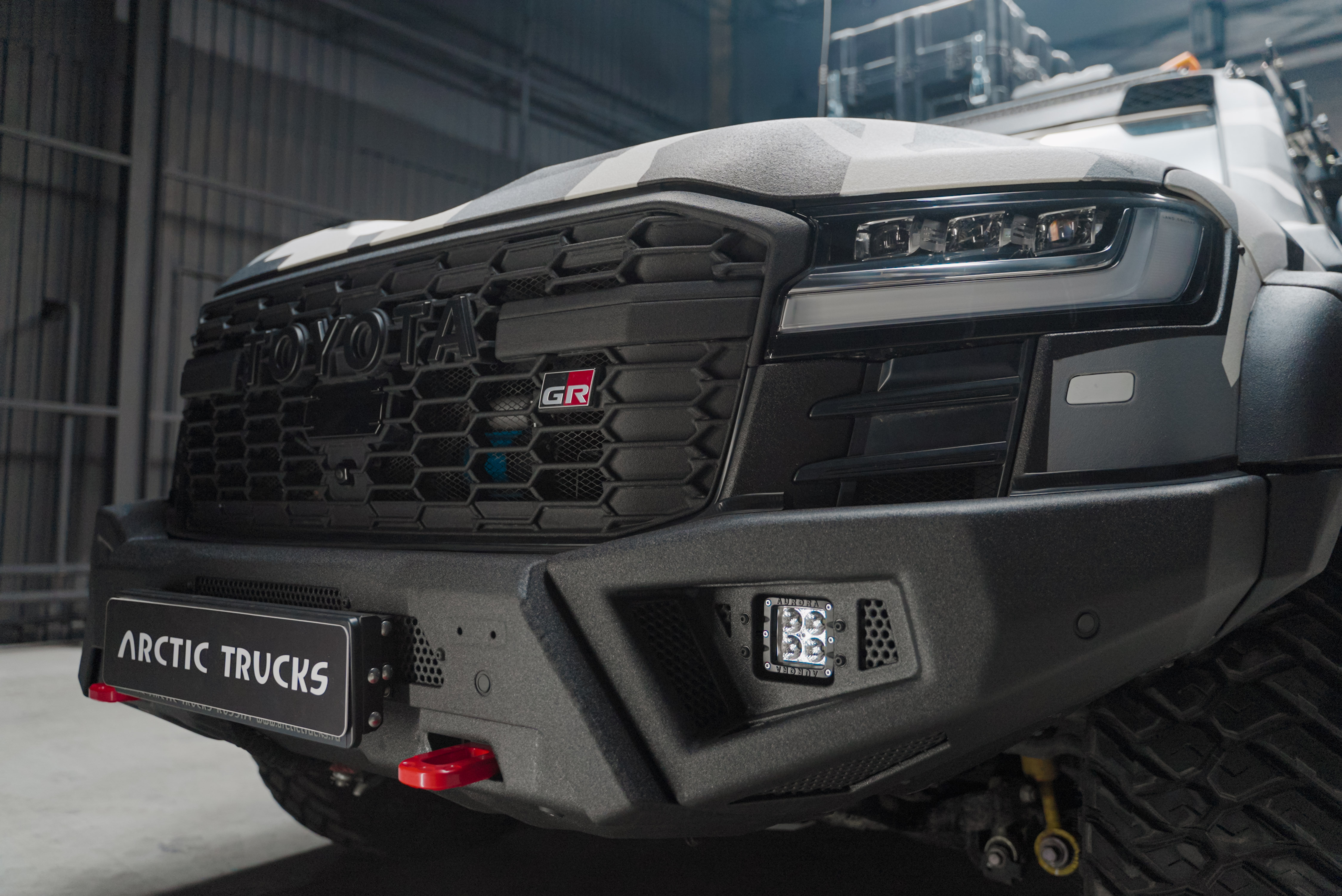 Бампер передний LC300 (2021-) Черный