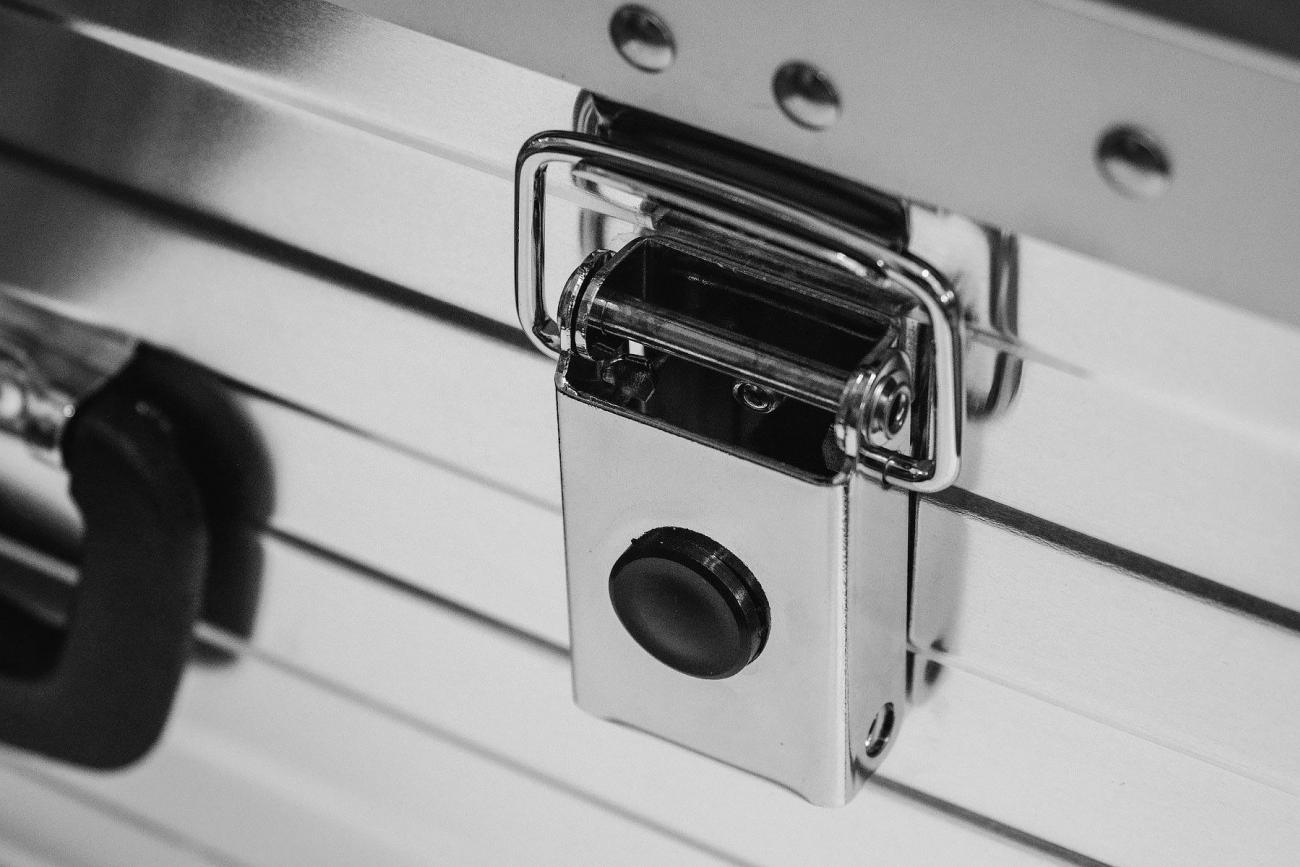 Ящик алюминиевый РИФ 568х377х360 мм (ДхШхВ)