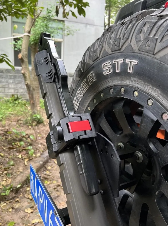 Крепление для гидравлического домкрата T-Max