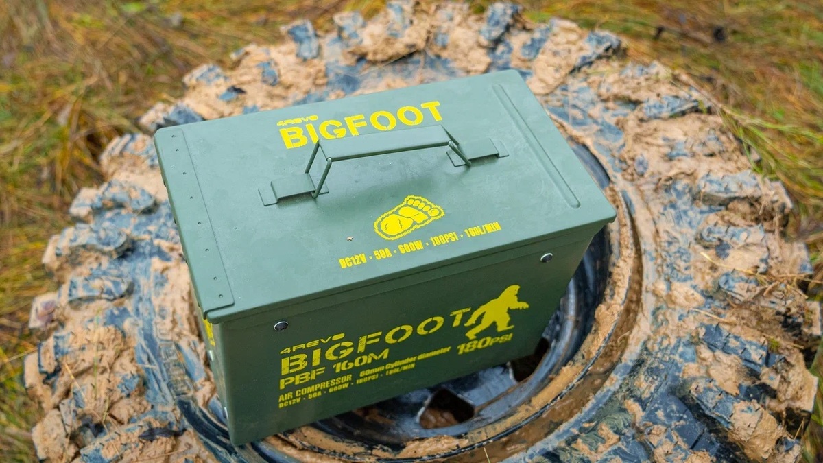 Компрессор в боксе 4REVO Big Foot 160л/мин