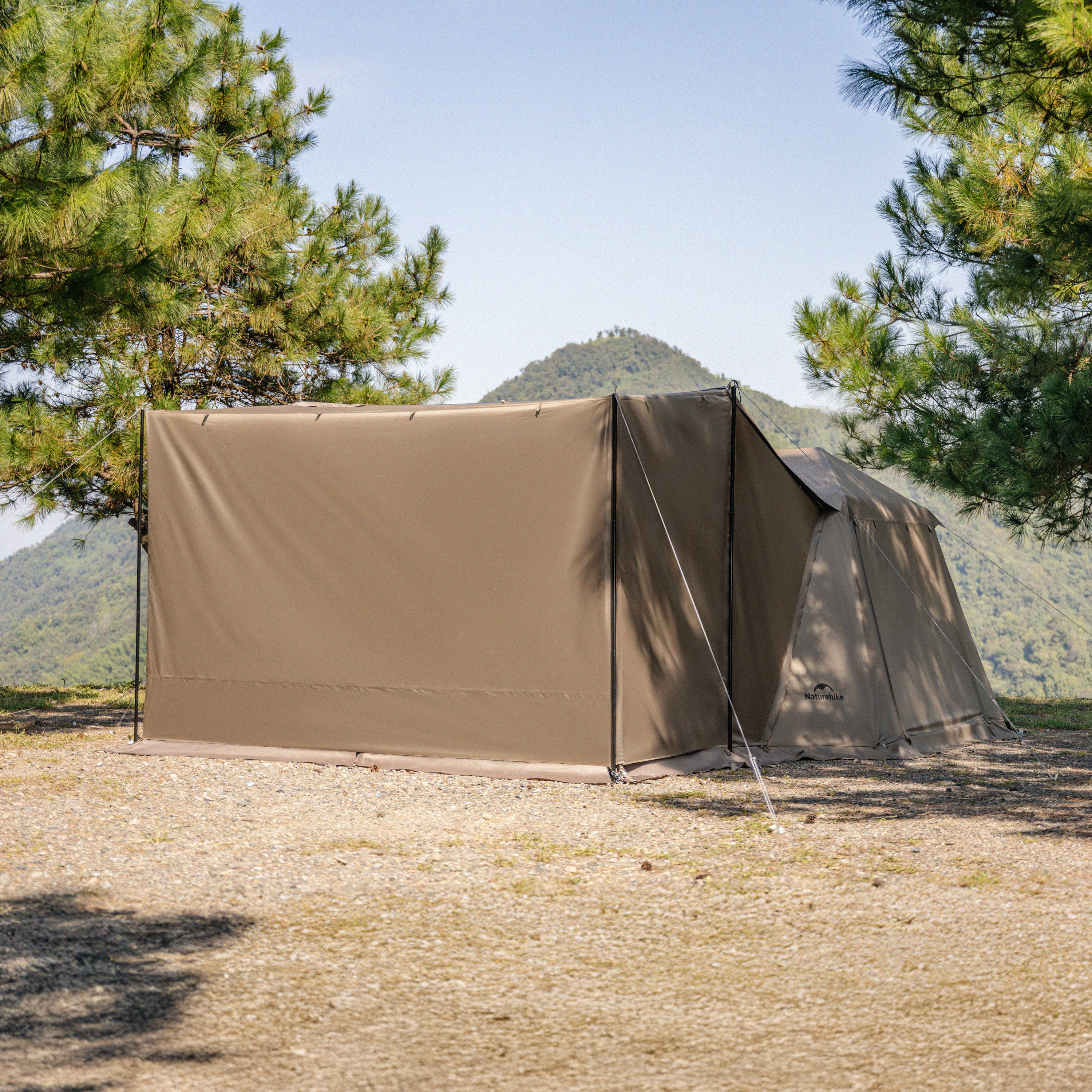 Палатка Naturehike Village 13 PRO автоматическая 5-8-местная, с верандой, темно-коричневая, блэкаут