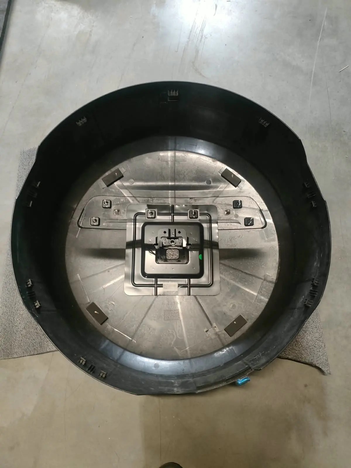 Крышка запасного колеса TANK 500