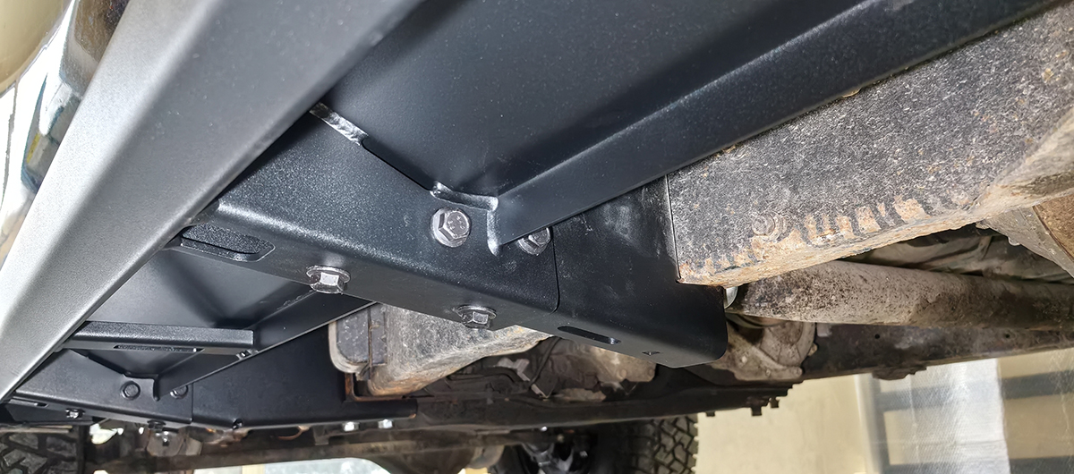 Пороги РИФ силовые Nissan Patrol Y61 2004+ (АКПП)