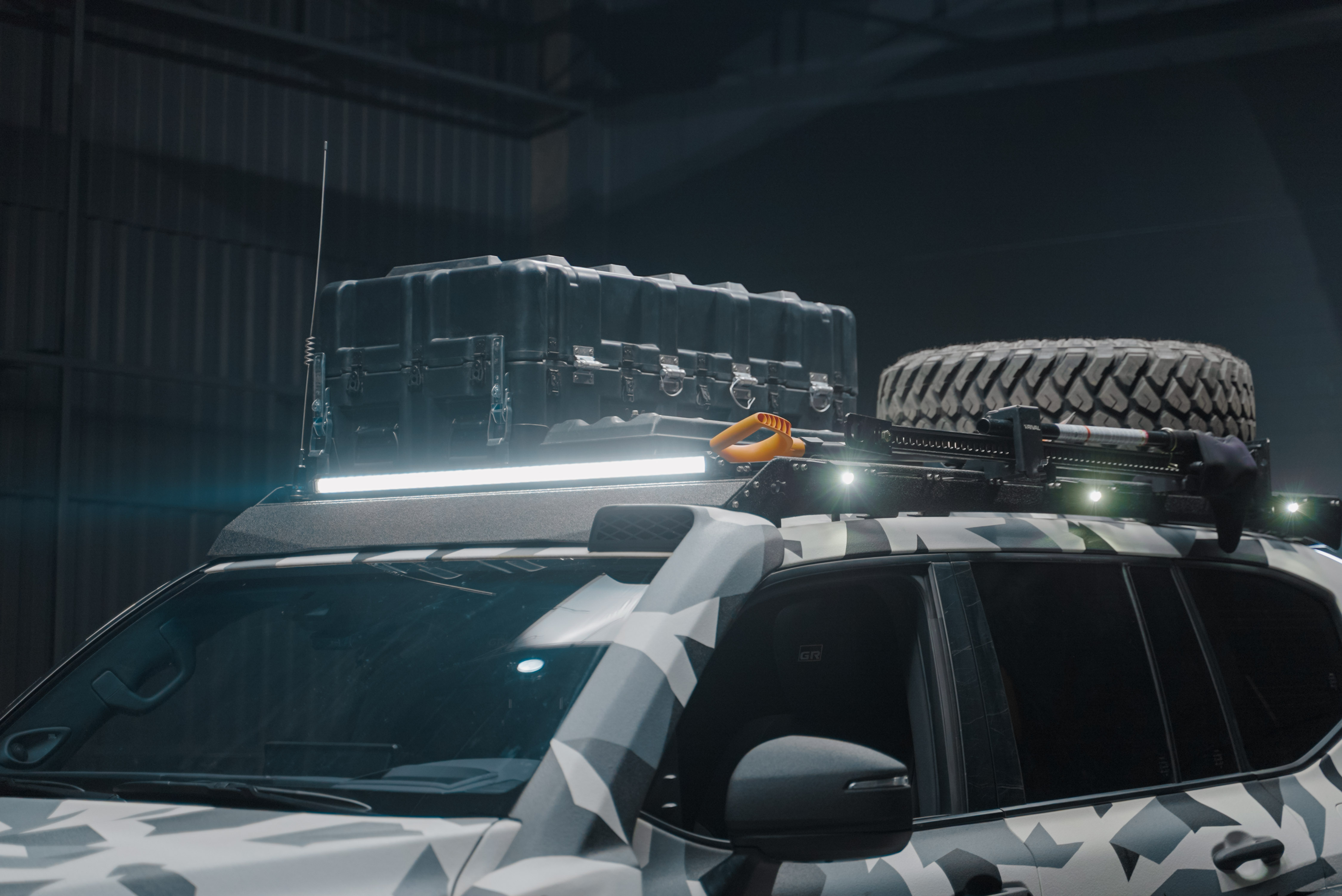 Домкрат реечный Hi-Lift 605 (BLACK) (150см)