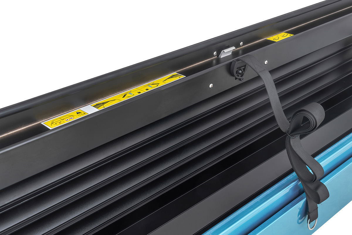 Крышка кузова РИФ для Changan Hunter Plus, роллета раздвижная 1650х1666 мм, алюминиевая, черная