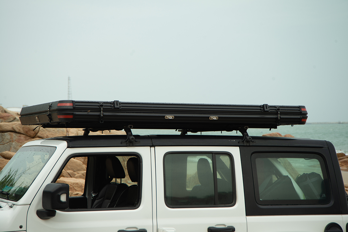 Палатка на крышу автомобиля Wild Land Desert Cruiser 140 Pro ECO