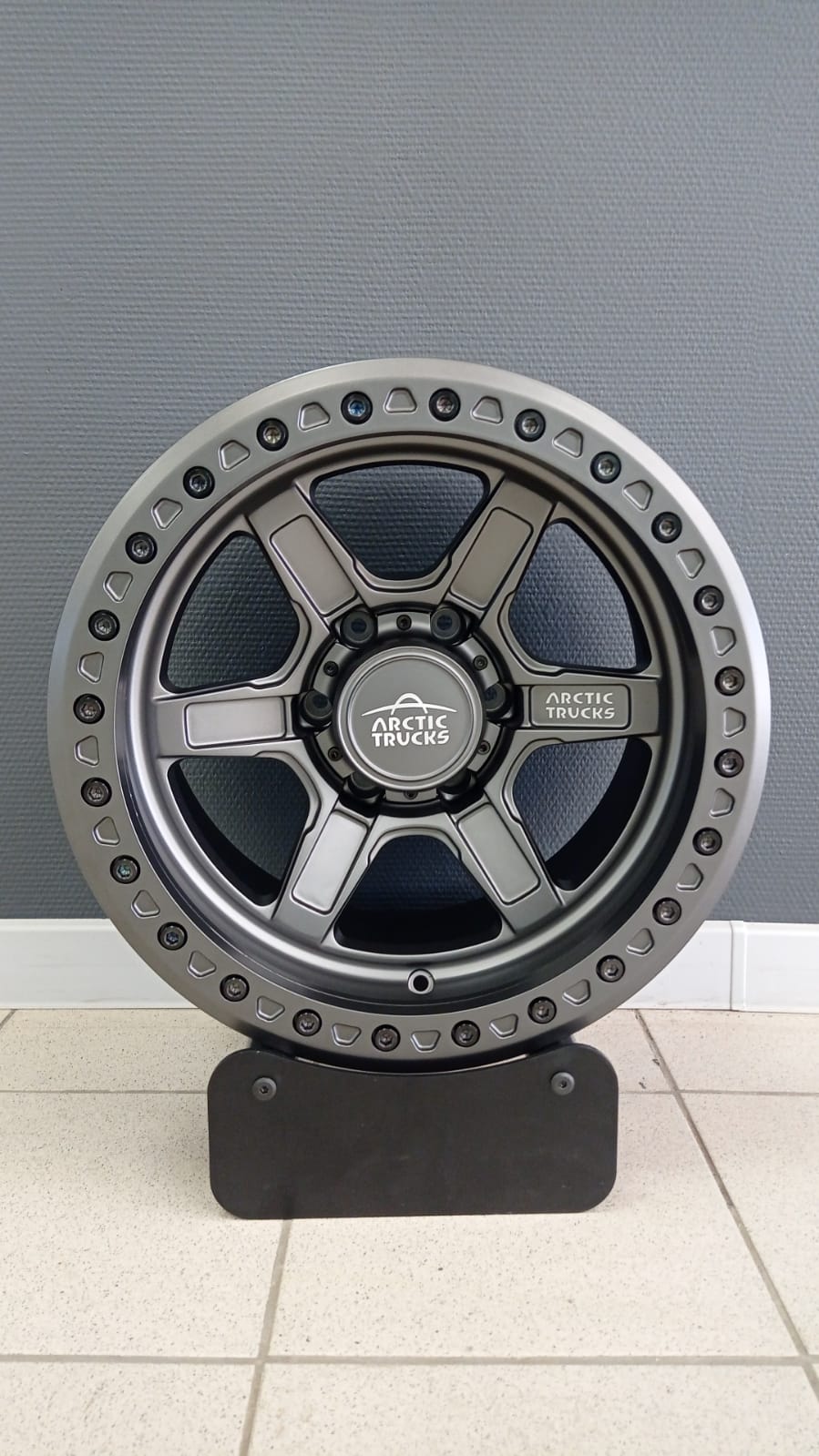 Кованые диски Arctic Trucks 17 Х 9.5 ET-44 6 Х 139,7  DIA 110.1 