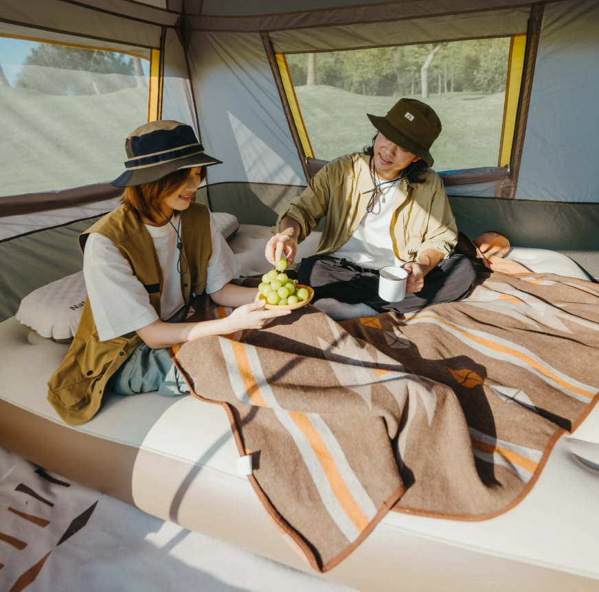 Палатка Naturehike Cape 5.2, 4-местная, быстросборная, серо-коричневая