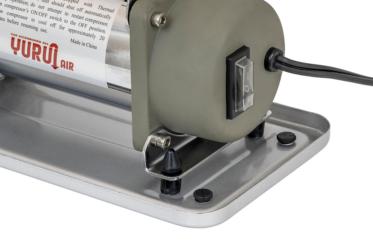Компрессор автомобильный переносной 12V YURUI 70 л/мин 10.2 атм
