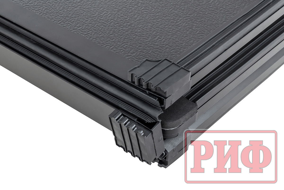 Крышка кузова РИФ для Mitsubishi L200 2024+, трёхсекционная 1545x1600/1550 мм, алюминиевая, черная 1545x1600/1550 мм