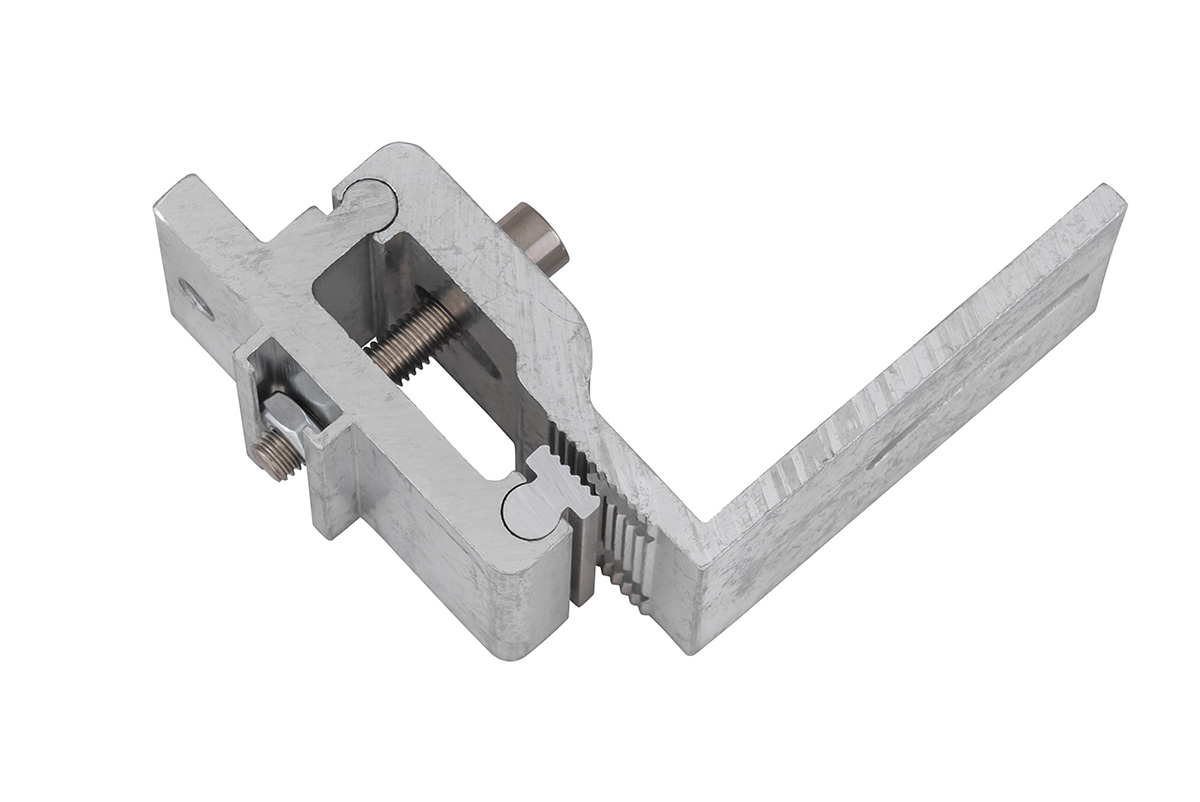 Крышка кузова РИФ для Changan Hunter Plus, роллета раздвижная 1650х1666 мм, алюминиевая, черная