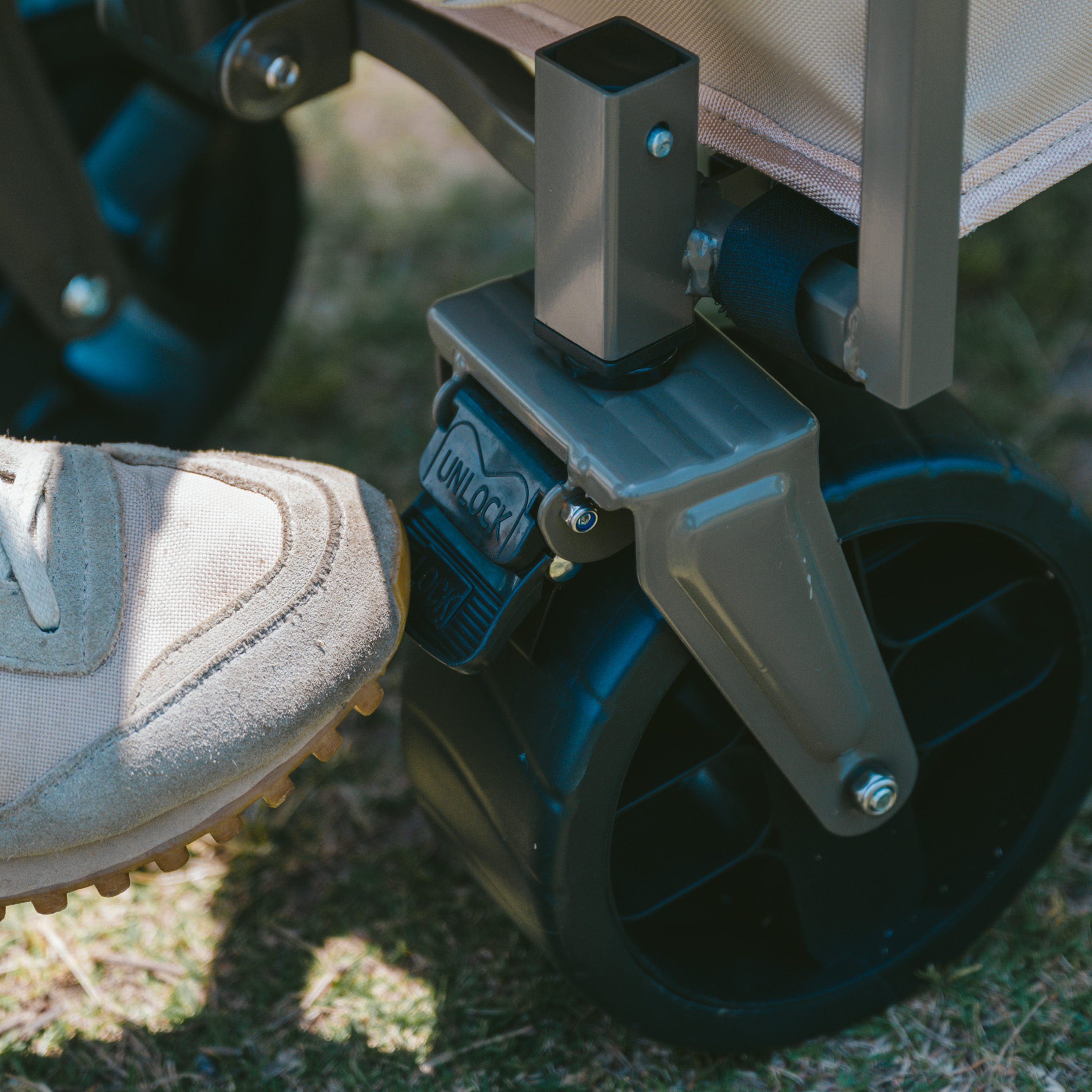 Тележка туристическая Naturehike Light 88х46х93 см, 100 л, коричневая