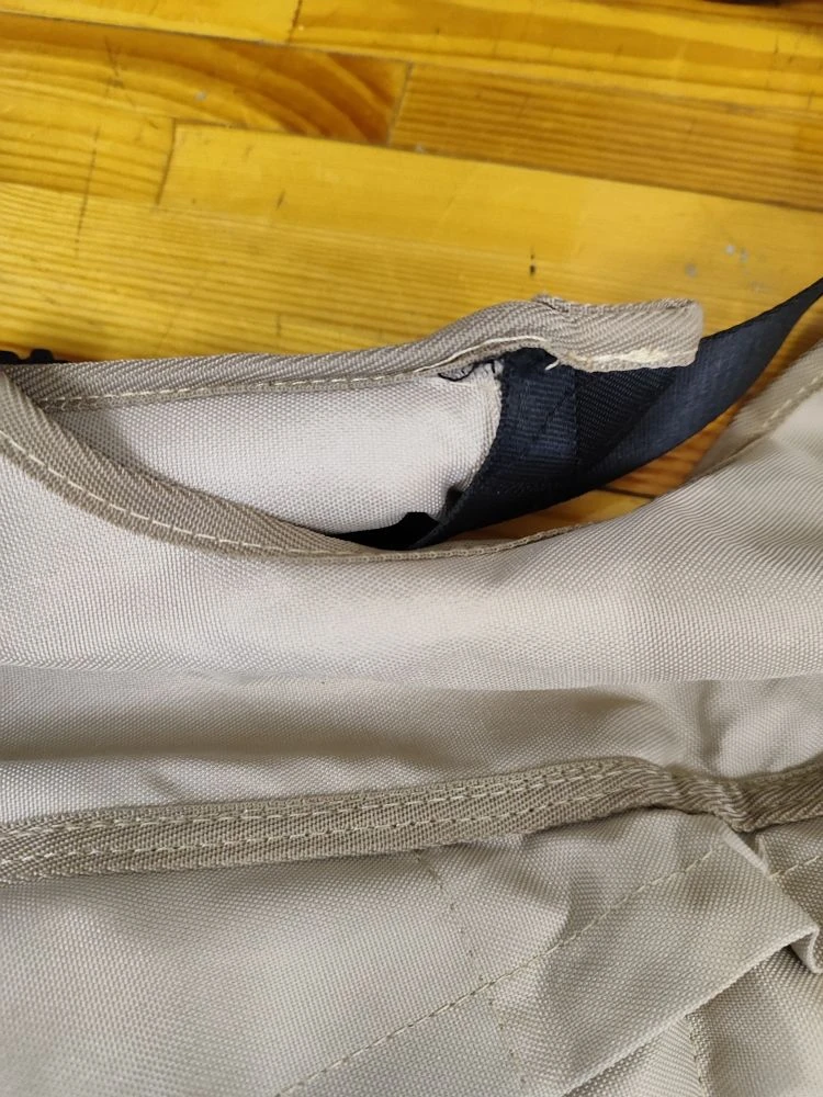 Кресло туристическое Naturehike складное, бежевое, до 120 кг (уценка)