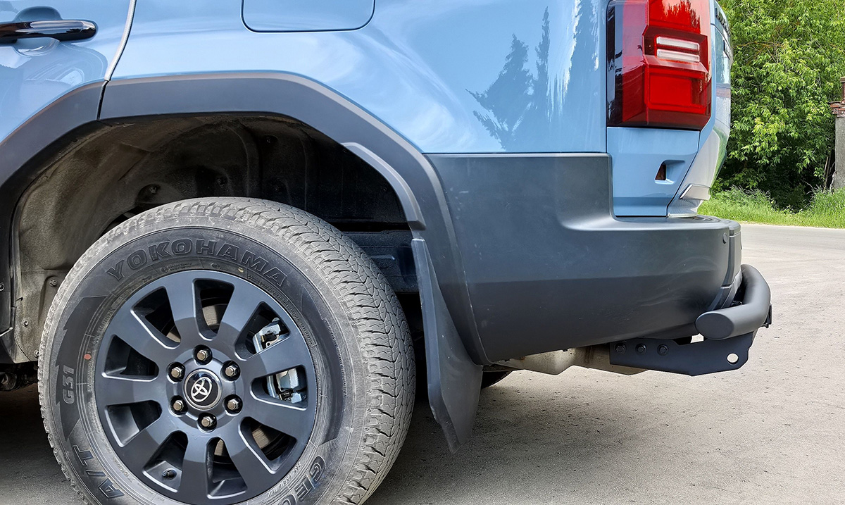 Бампер РИФ задний силовой/защита штатного бампера Toyota Land Cruiser Prado 250  c квадратом под фаркоп