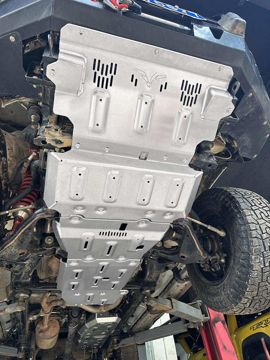 Защита Falcon радиатора, картера, РК, КПП для Toyota Hilux 2015-2024, алюминий, 8 мм