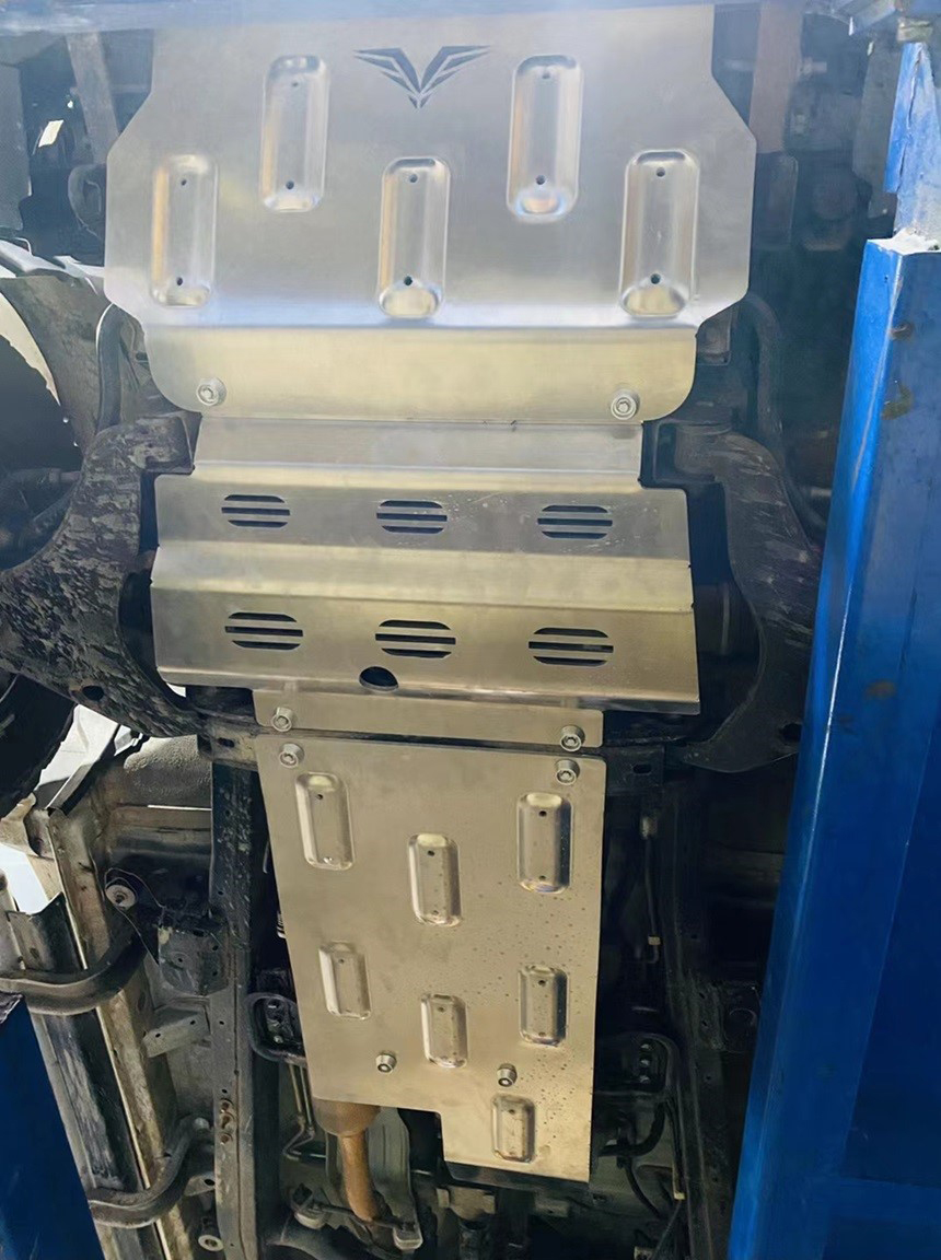 Защита Falcon радиатора, картера, РК, КПП для Mitsubishi Pajero Sport 2021-2023, алюминий. 8 мм