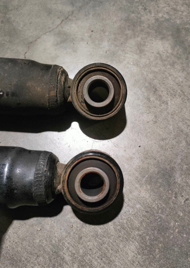 Задние амортизаторы Tank 300 (комплект)