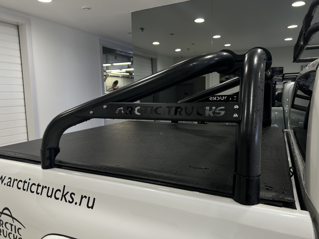 Стильная дуга кузова  Arctic Trucks HILUX (2015-) черный