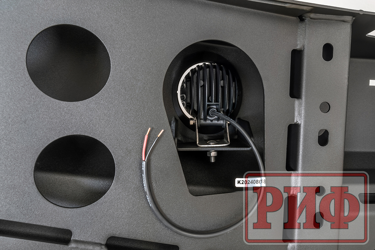 Бампер РИФ передний Toyota LC105 с доп. фарами без кенгурина