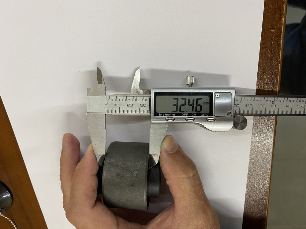 Втулка Tough Dog для передних амортизаторов Toyota Land Cruiser 300