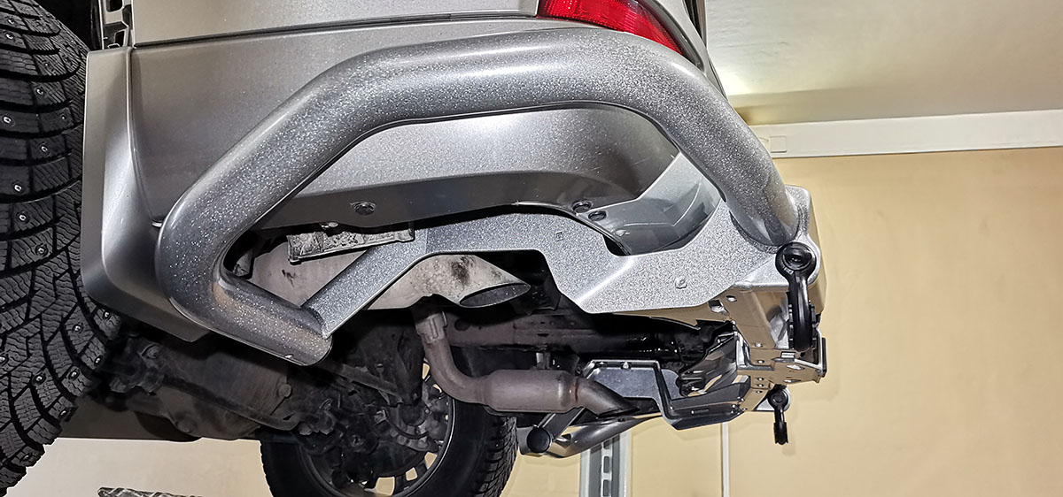 Бампер РИФ задний силовой/защита штатного бампера TANK 500 c квадратом под фаркоп