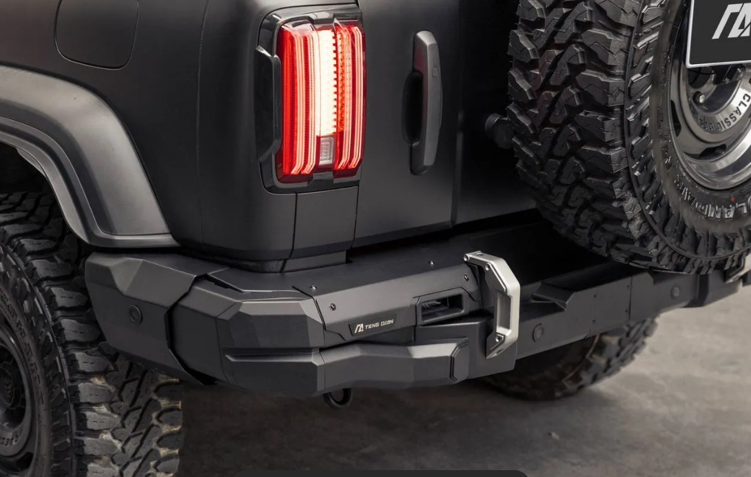 Силовой задний бампер TENGQIAN TANK 300 (совместим с кронштейном крепления запасного колеса)