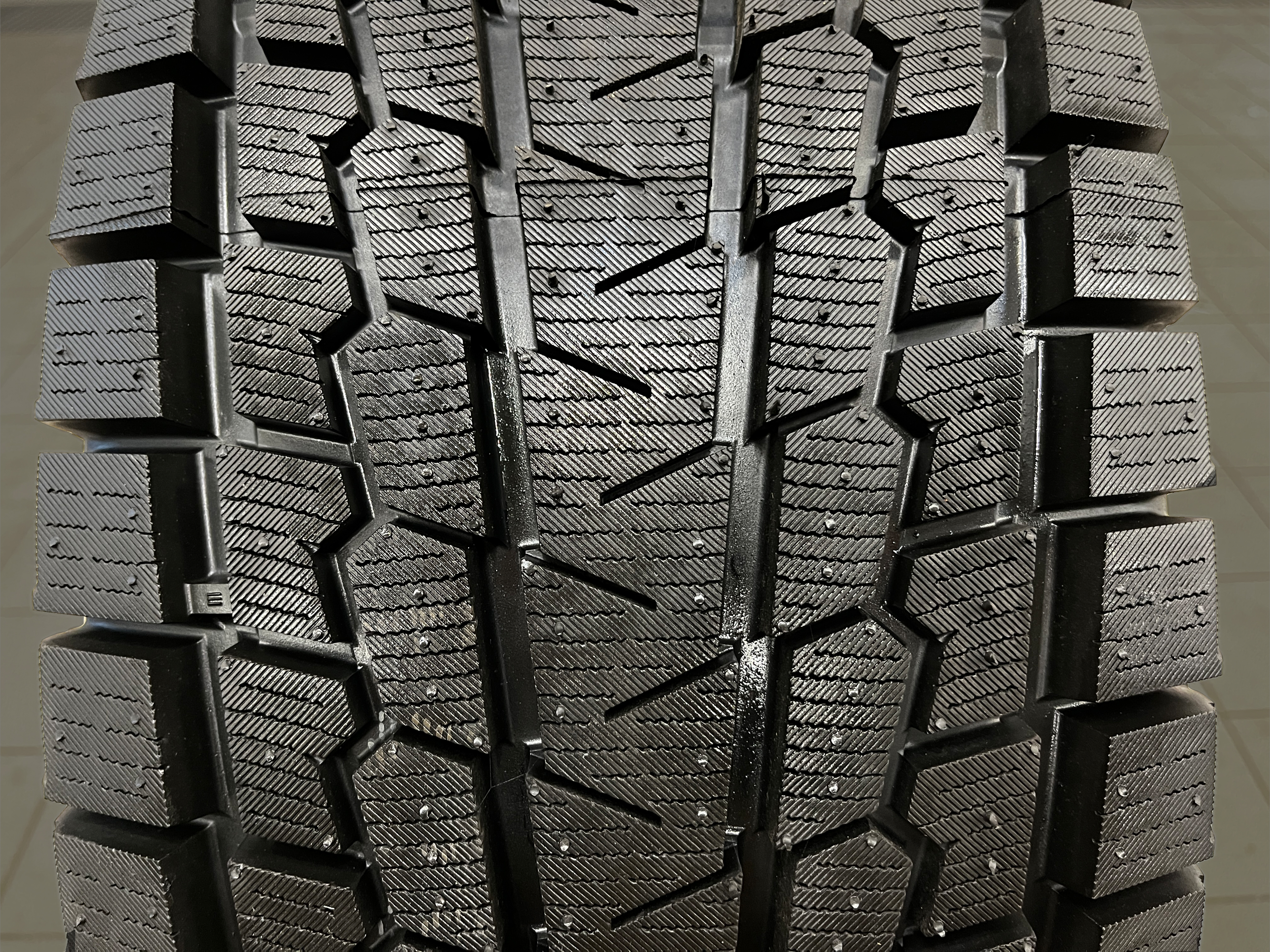 Автошина Yokohama 315/70R17 Ice Guard G075 121Q