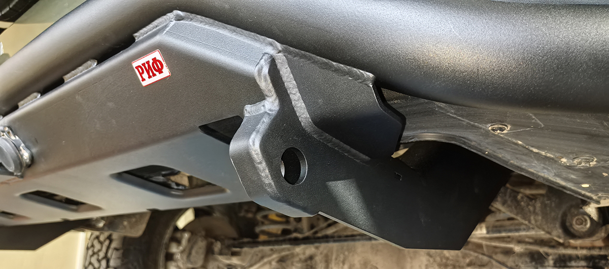 Бампер РИФ задний силовой/защита штатного бампера TANK 400 c квадратом под фаркоп