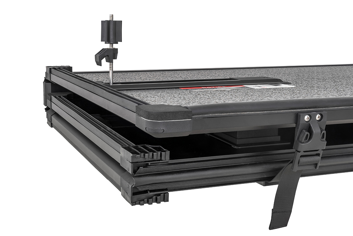 Крышка кузова РИФ для Dodge Ram 2019, трёхсекционная 2000х1813/1740 мм, алюминиевая, черная (6,5 ft)