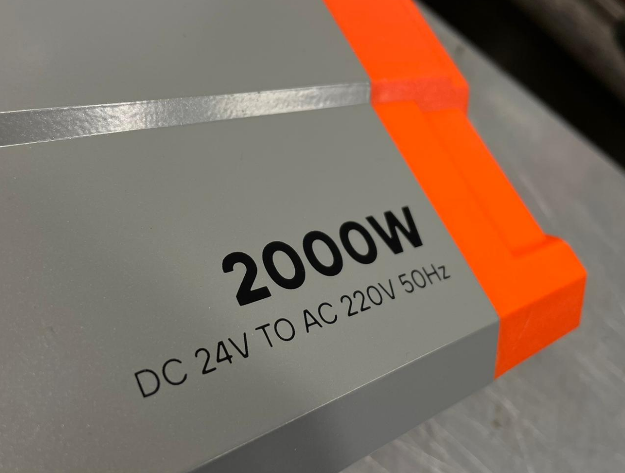 Инвертор автомобильный 24В-220В, 2000 Вт Airline