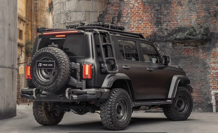 Силовой задний бампер TENGQIAN TANK 300 (совместим с кронштейном крепления запасного колеса)