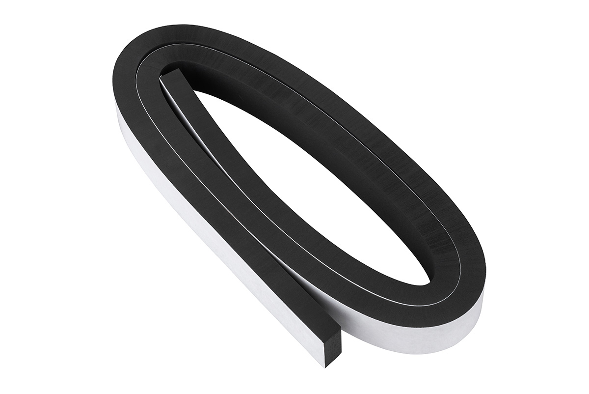 Крышка кузова РИФ для Changan Hunter Plus, роллета раздвижная 1650х1666 мм, алюминиевая, черная