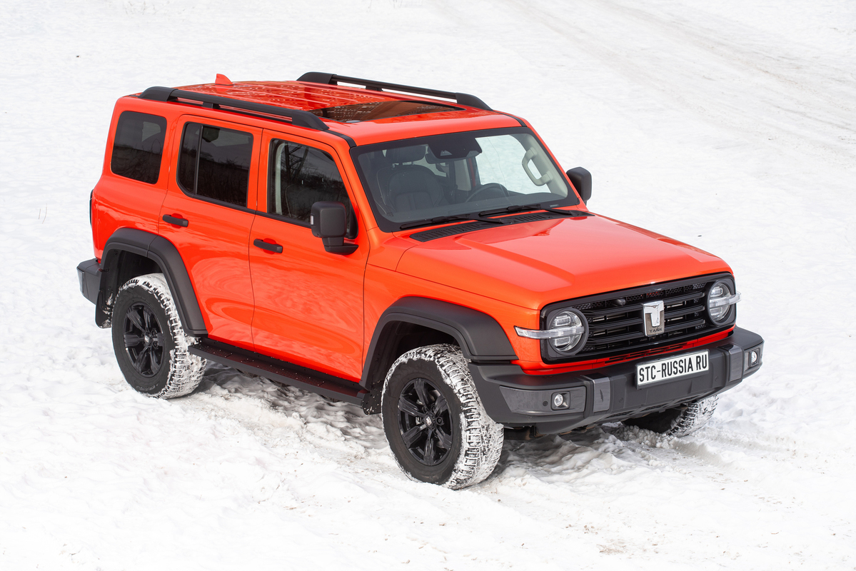 Пороги силовые Tank 300 плоская ступень