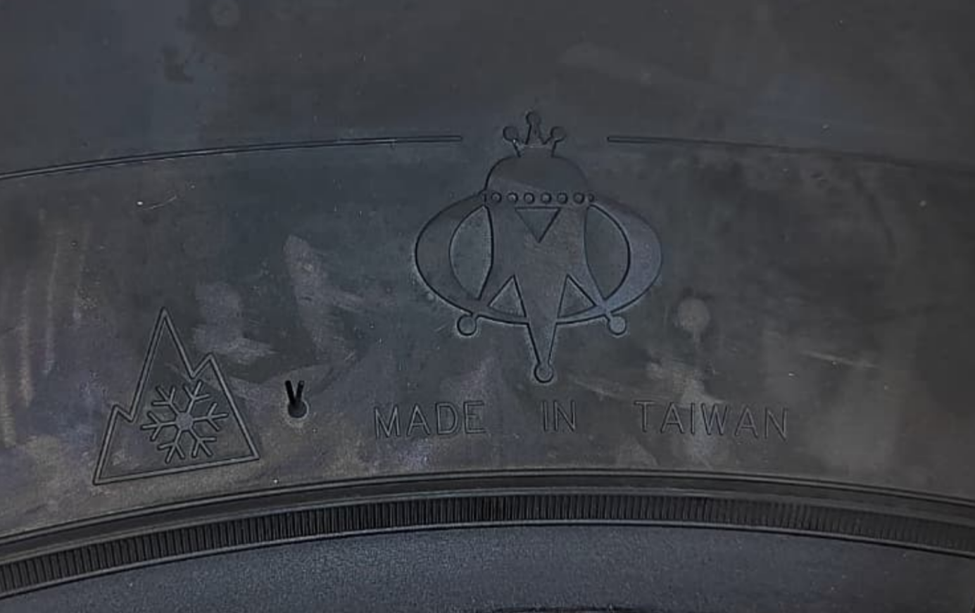 Maxxis RAZR AT-811 315/70/17 121R