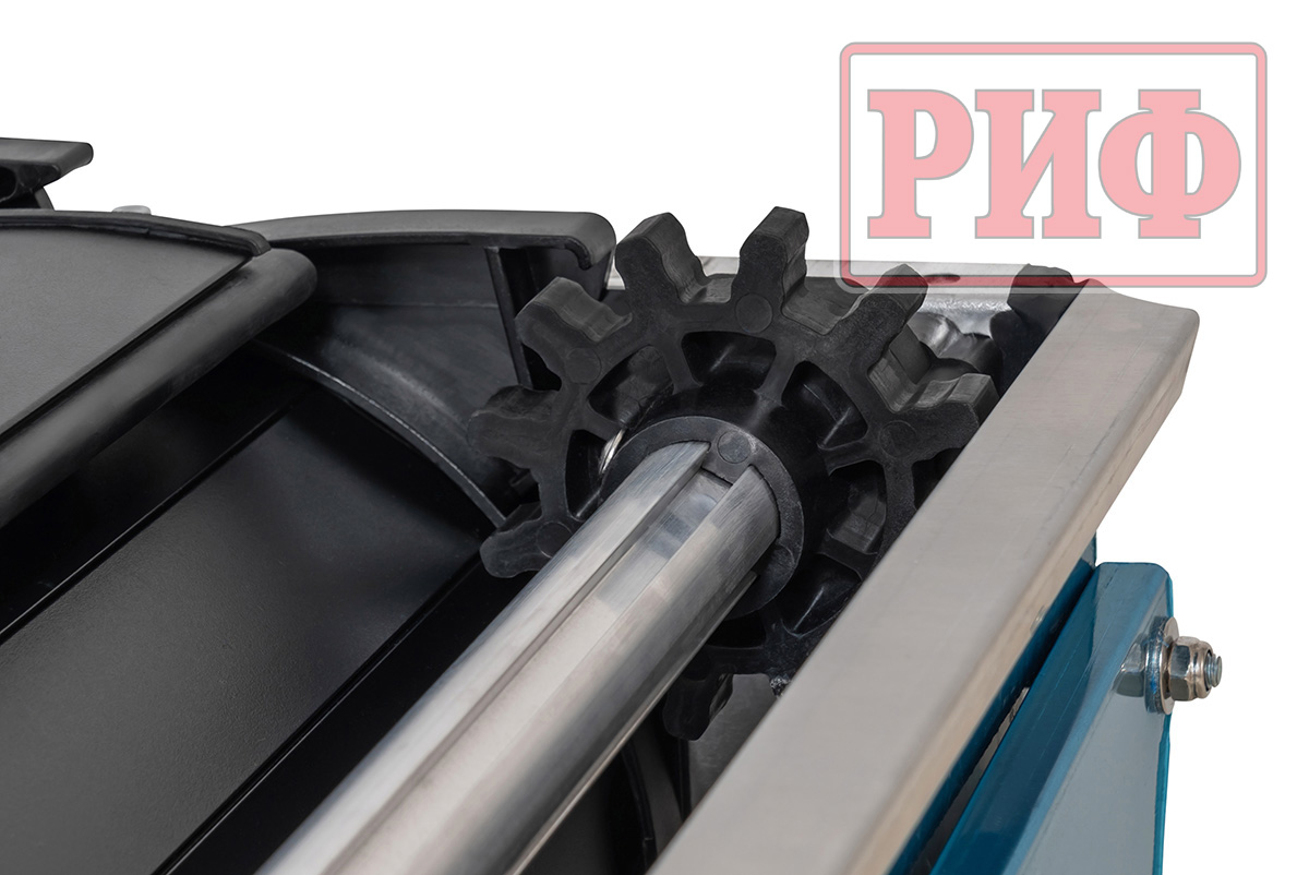 Крышка кузова РИФ для JAC T9, роллета раздвижная с электроприводом 1580х1620 мм, алюминиевая, черная