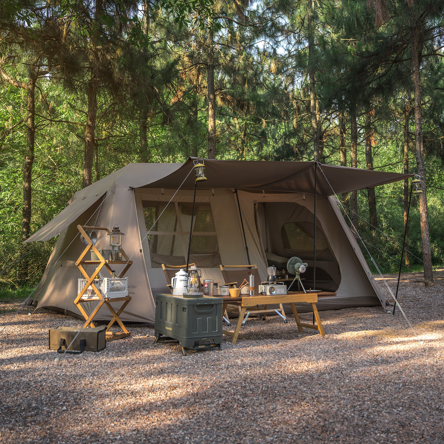 Палатка Naturehike Village 13 автоматическая 5-8-местная, коричневая BlackOut