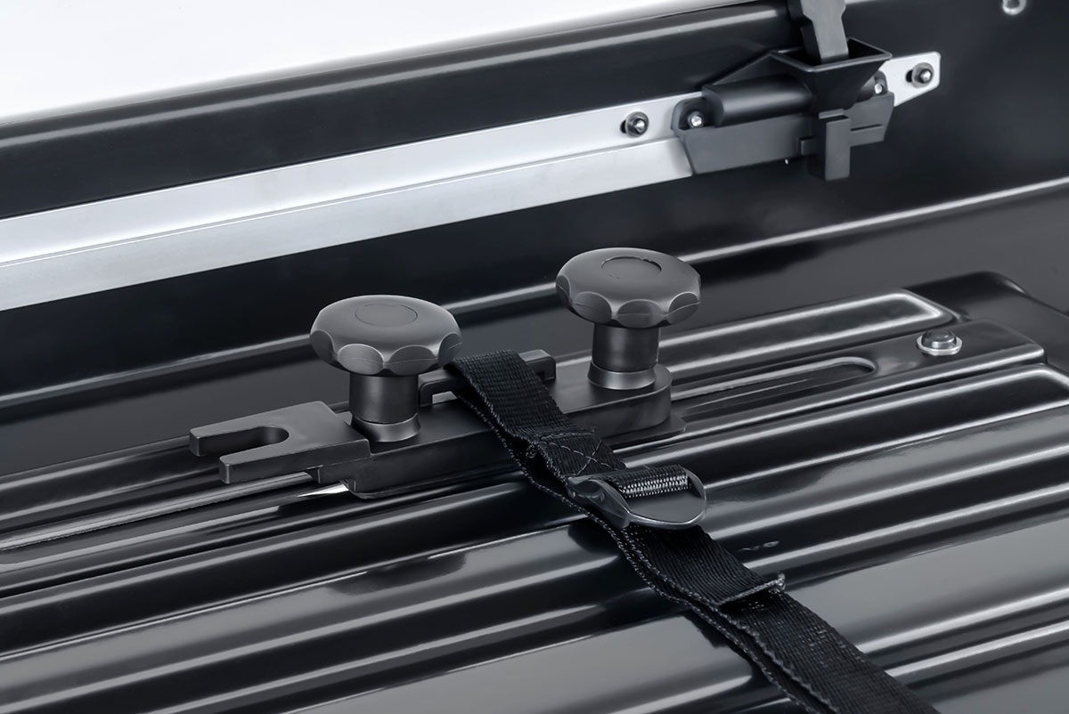 Бокс автомобильный на крышу Pentair RESORT 510L белый глянец, двусторонний