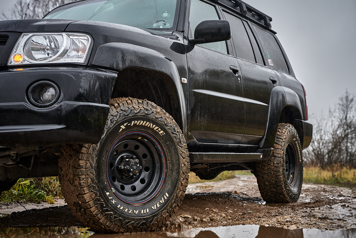 Пороги РИФ силовые Nissan Patrol Y61 2004+ (АКПП)