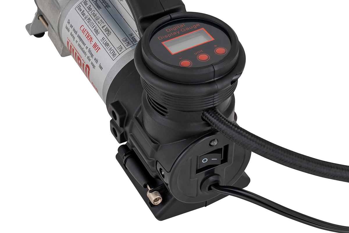 Компрессор автомобильный переносной 12V YURUI 50 л/мин 8,2 атм с цифровым манометром