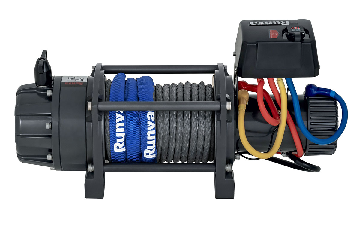 Лебёдка автомобильная электрическая 12V Runva EWB18000SSR влагозащищенная, синтетический трос