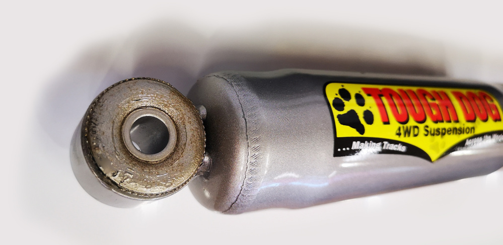 Амортизатор масляный передний Tough Dog для ISUZU D-Max/ DAIHATSU ROCKY/ GREAT WALL WINGLE, SAILOR, HOVER, SAFE, HAVAL, STEED/ HOLDEN JACKAROO, FRONTERA, RODEO