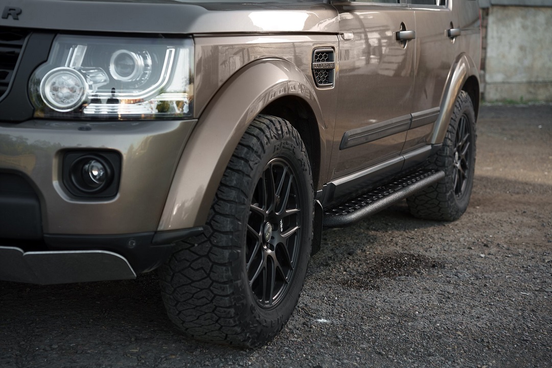 Пороги силовые STC Land Rover Discovery 3/4 цельная ступень