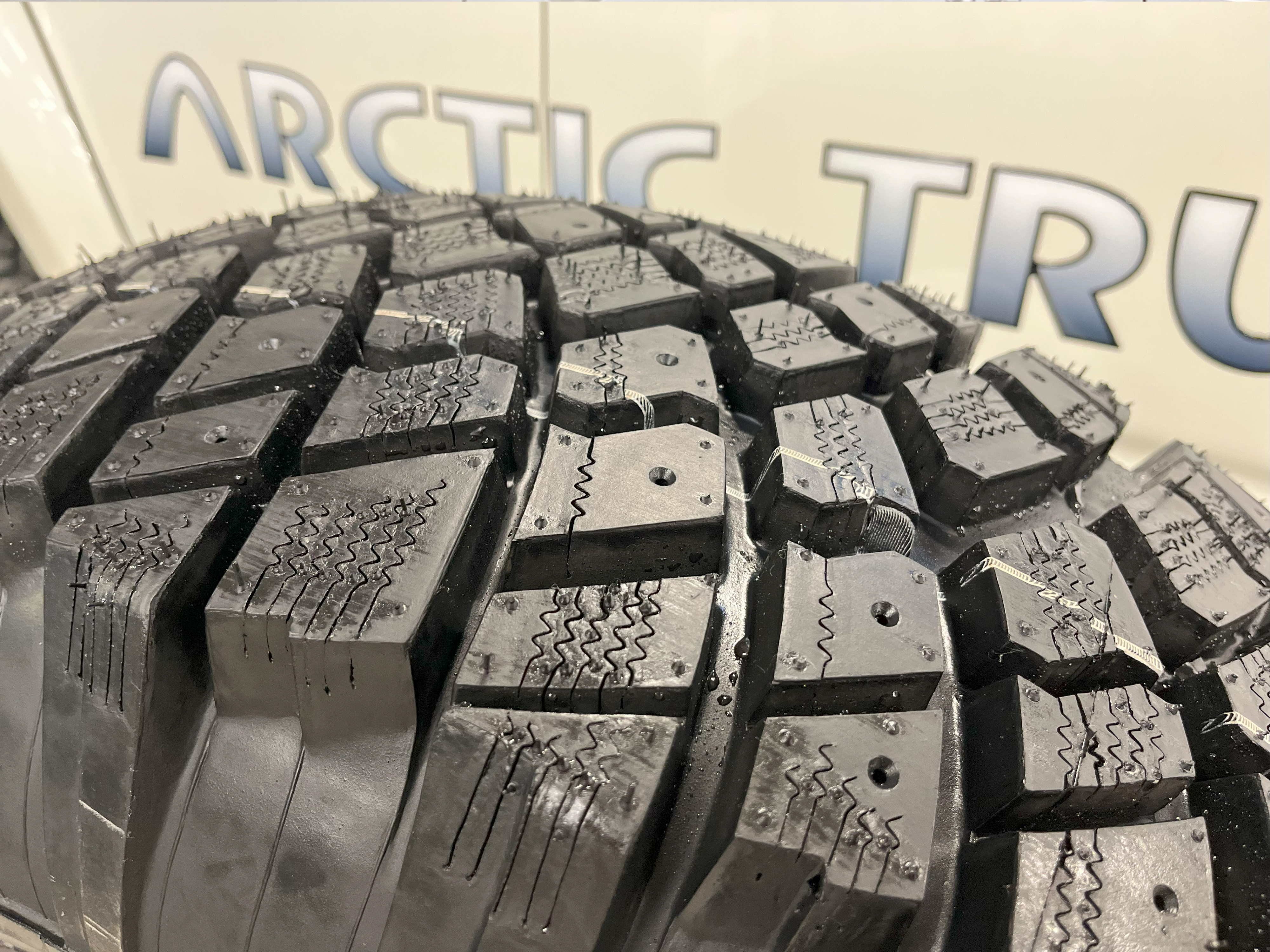 Шина AT405 38x15,5 R15 (405/70 R15) 119L