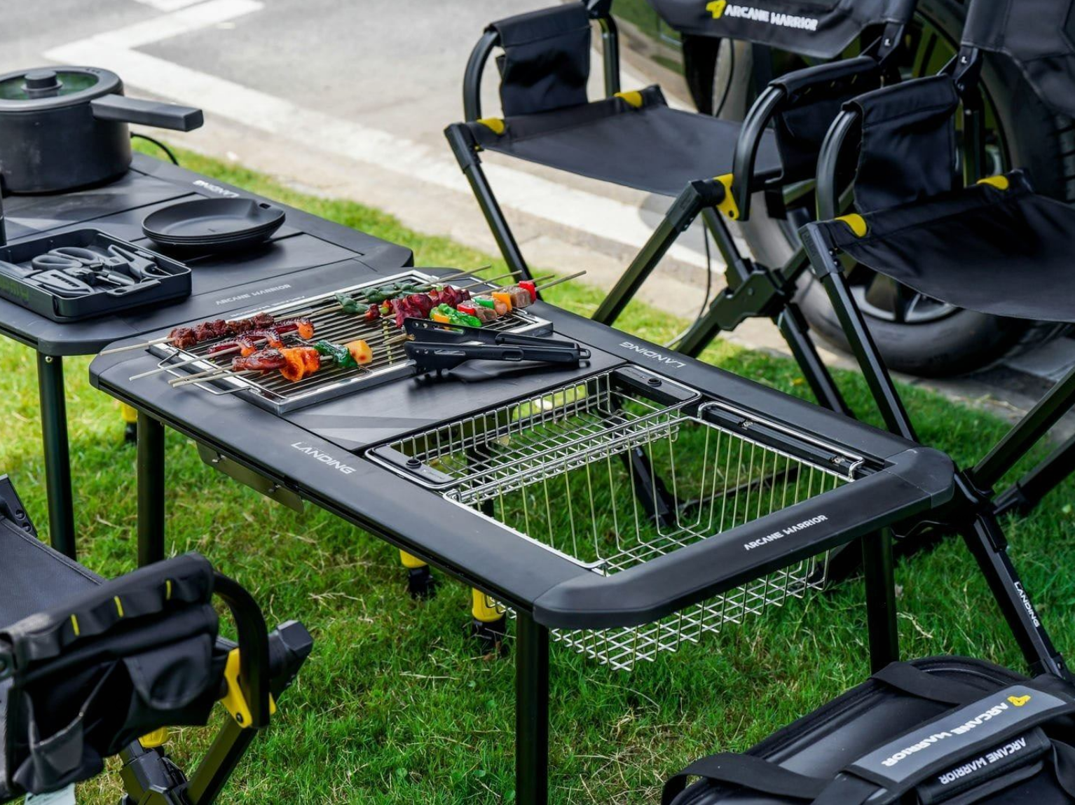 кемпинговый походный складной стол с системой магнитых защёлок ARCANE WARRIOR