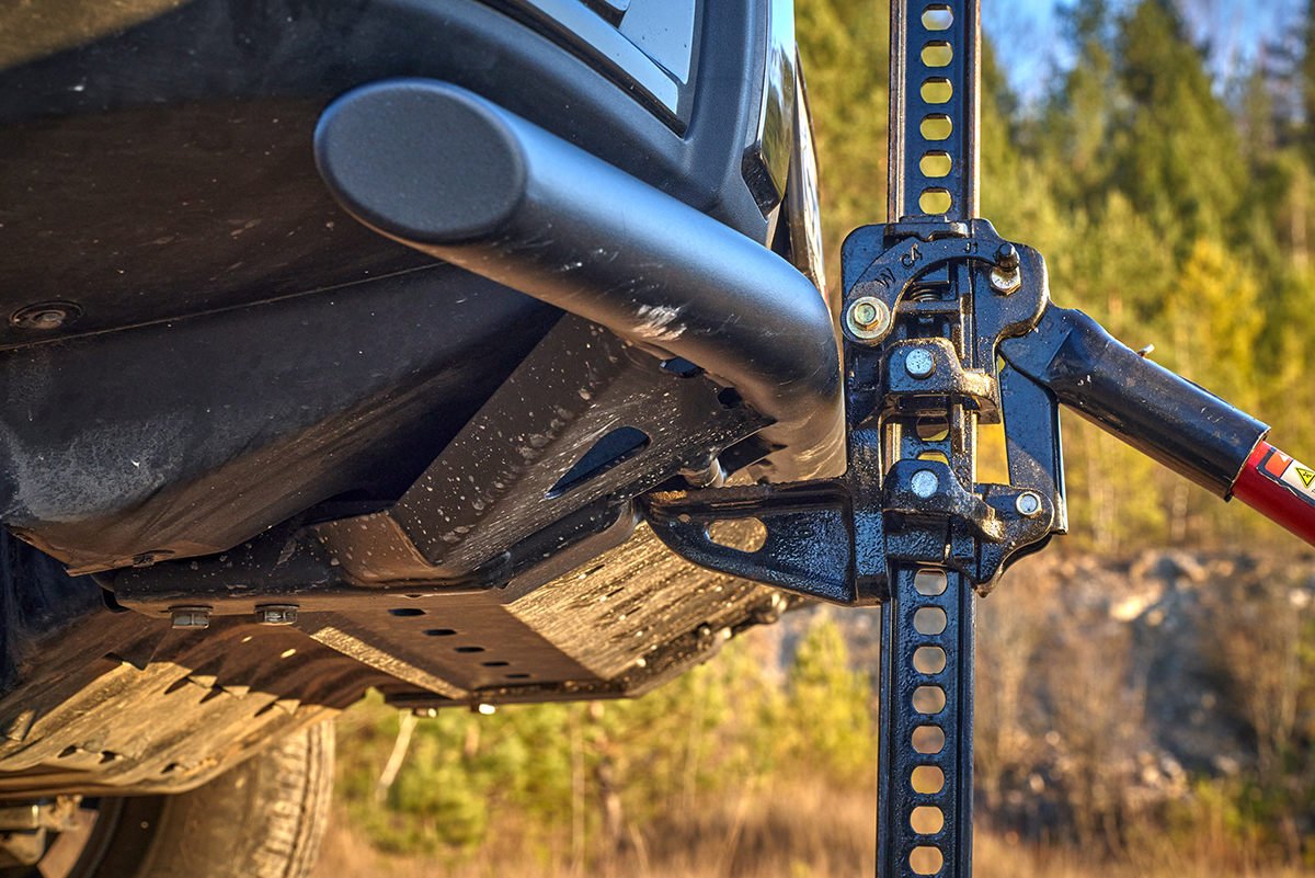 Бампер РИФ силовой передний/защита штатного бампера TANK 300 c защитой радиатора (устанавливается только с площадкой RIFT30-30000)