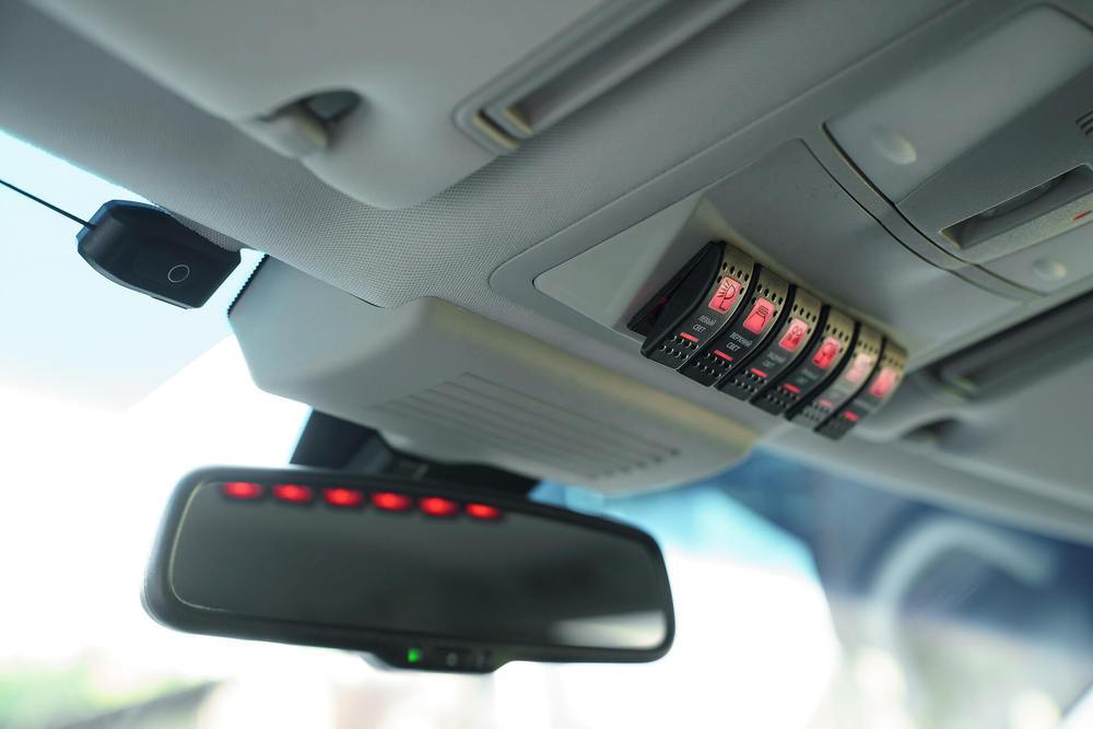 Панель под клавиши для Nissan Patrol Y62